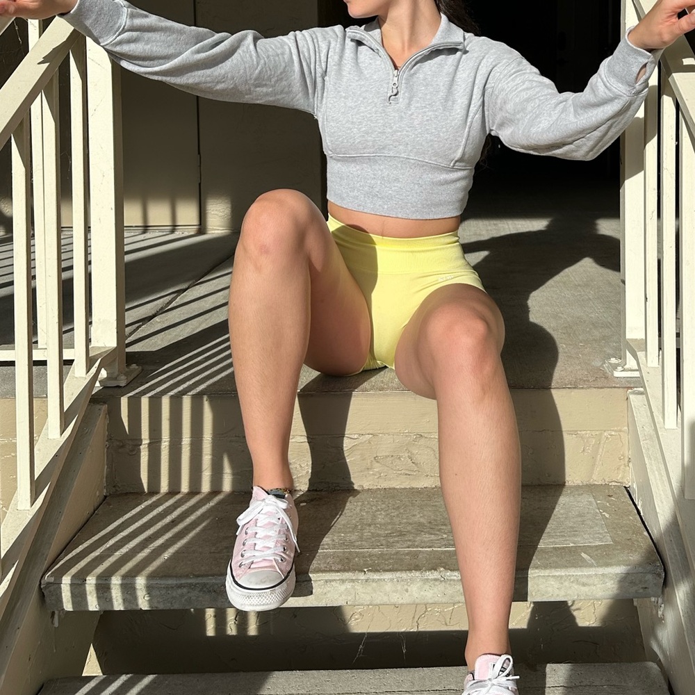 Offline by Aerie Gray Cropped Quarter-Zip Sweatshirt